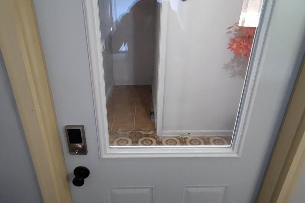 Spacious Suite Close To Downtown Indy/ King Bed Ινδιανάπολη Εξωτερικό φωτογραφία