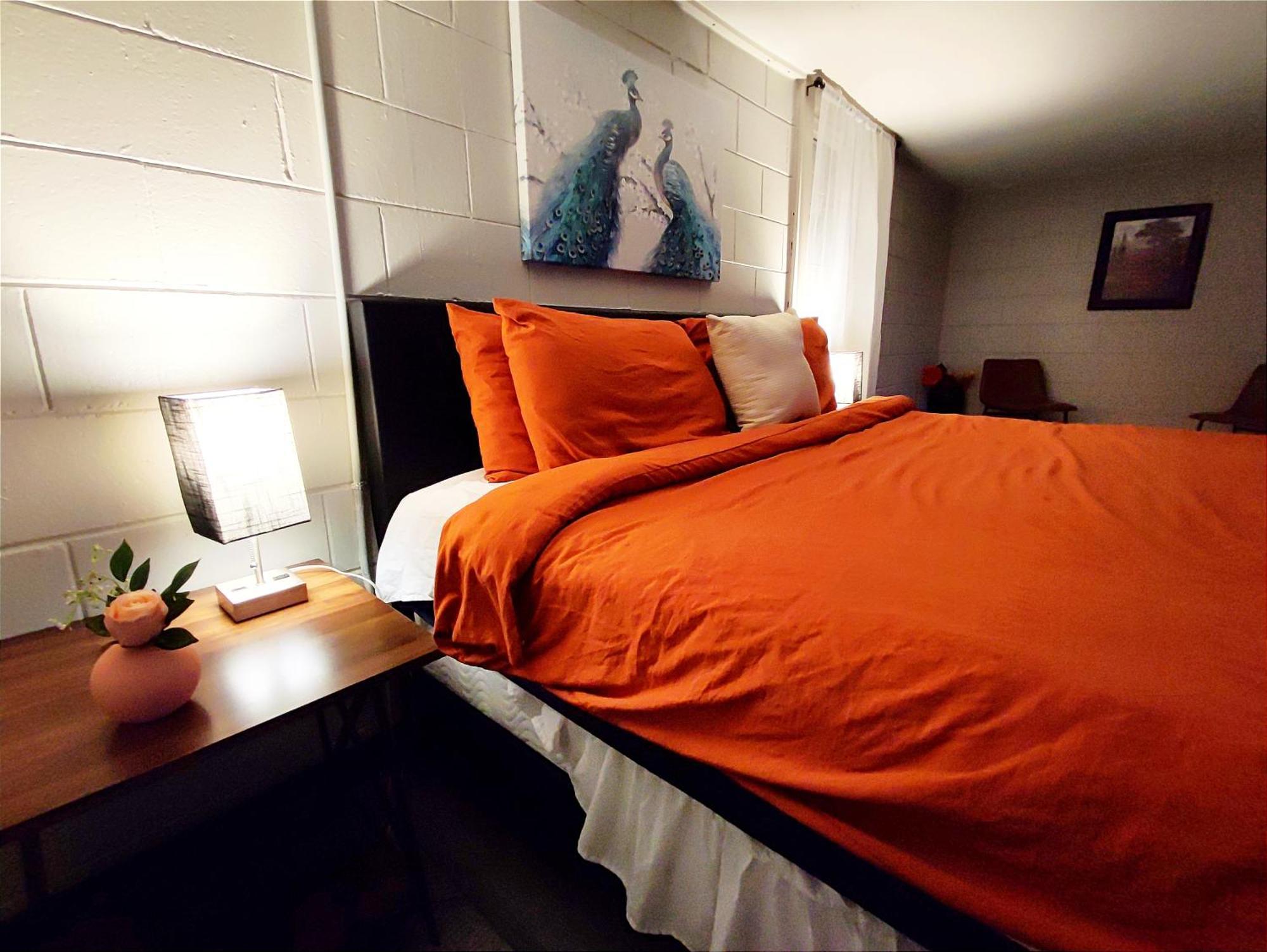 Spacious Suite Close To Downtown Indy/ King Bed Ινδιανάπολη Εξωτερικό φωτογραφία